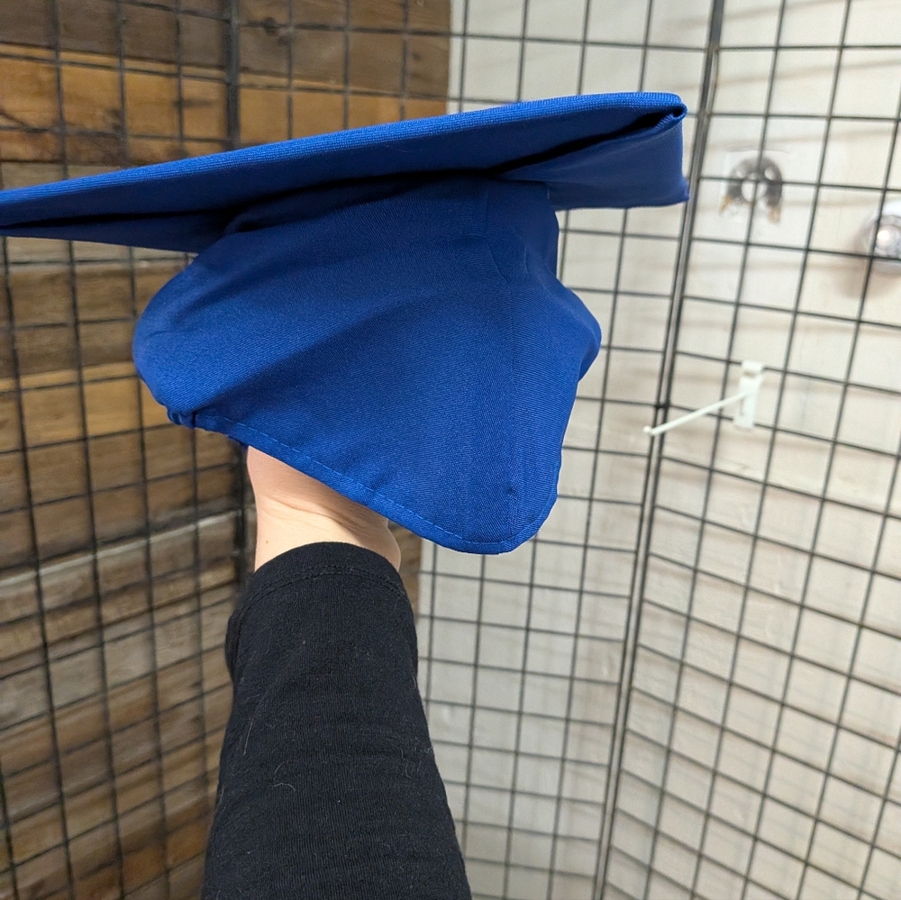 New Mens Graduation Robe - Picture 3 of 6